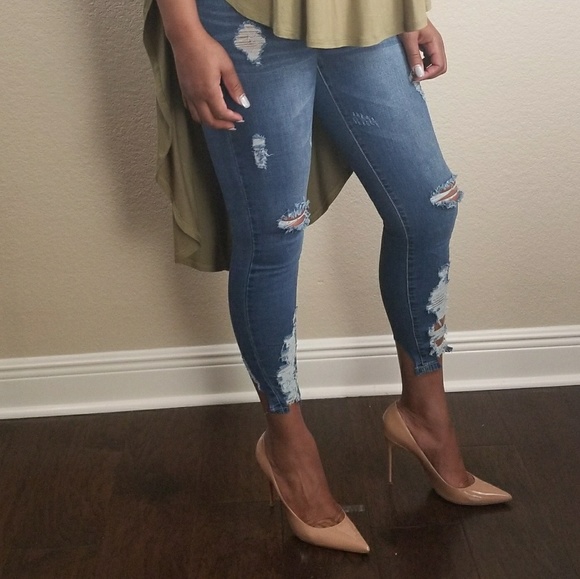 Distressed Jeans - Picture 4 of 6